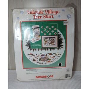 Dimensions Counted Cross‎ Stitch Kit Yuletide Village Tree Skirt Sealed 1991 Vtg